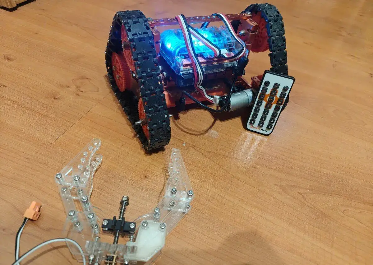 Robosada WeeeMake Robot Storm 12v1