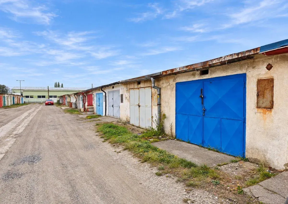Nemovitost – 25 m², pozemek 25 m²