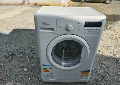 Plně funkční dig.pračku značky WHIRLPOOL na 6 kg