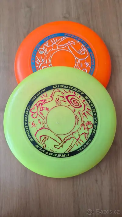 2x freestyle frisbee Discraft Sky-Styler