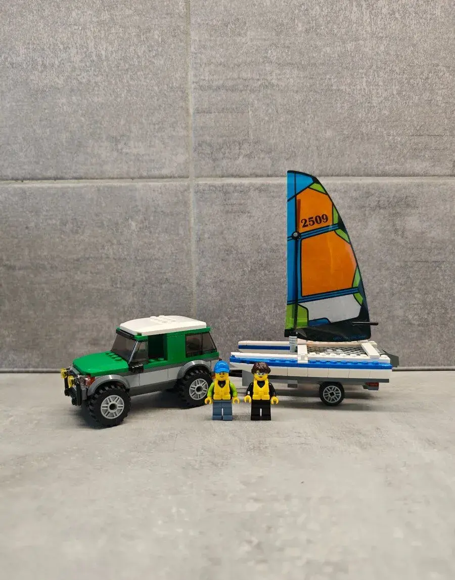 Lego City 60149 - Auto a katamarán