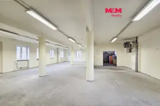 Pronájem nebytových prostor,157 m², Karlovy Vary, Studentská