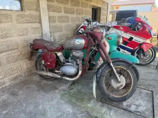 Jawa 250 353 kývačka