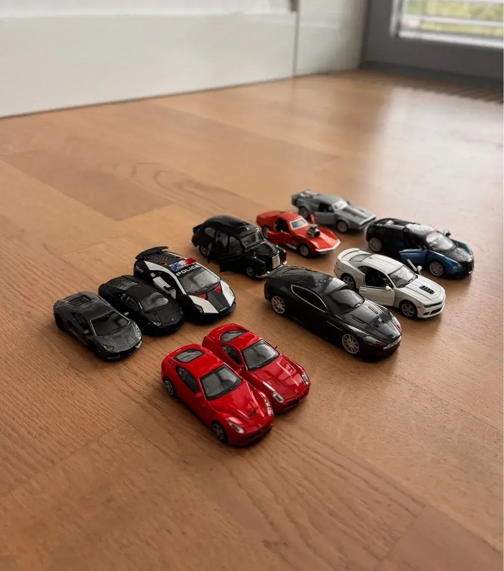 Auta James Bond Ferrari set