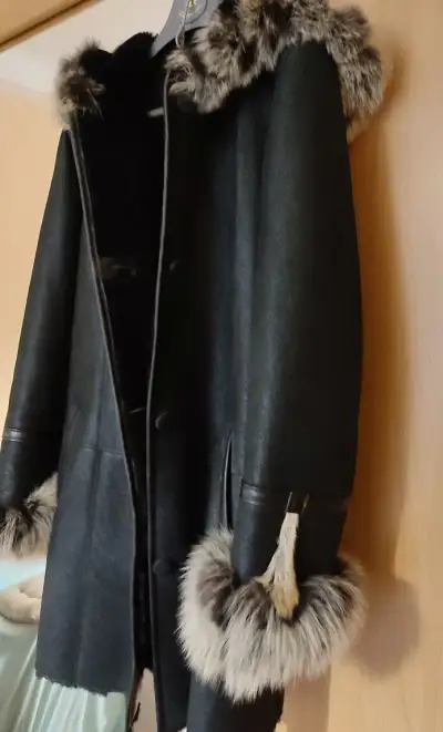 Dámský kožený kabát