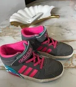 vel. 27 ADIDAS pevné kotníkové tenisky