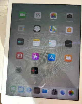 Starší I Pad Air