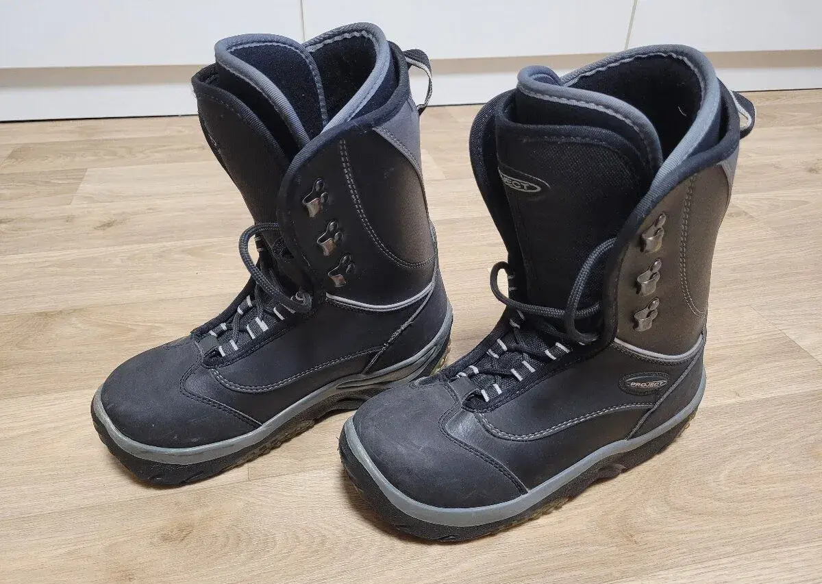 Boty na snowboard dětské vel.38. PROJECT