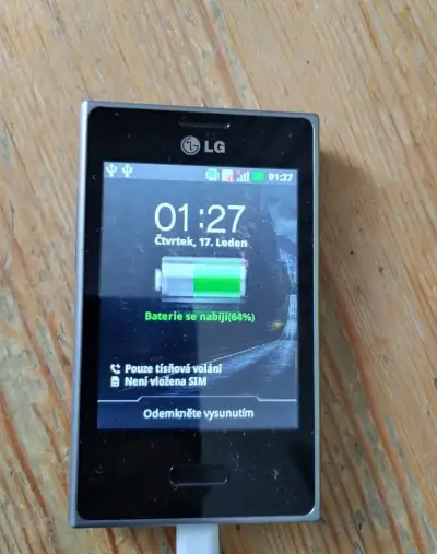 Mobilní telefon LG