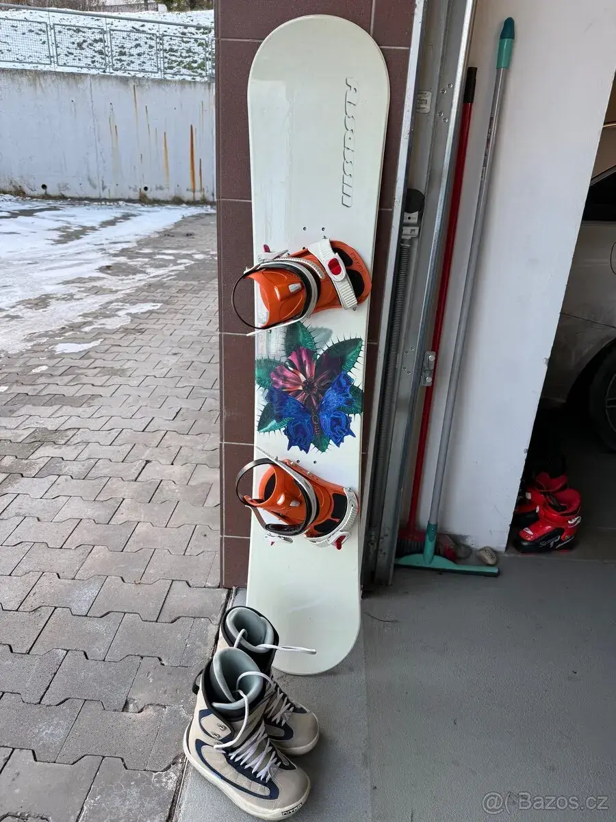 Dámský snowboard + vázání + boty - vel. 36