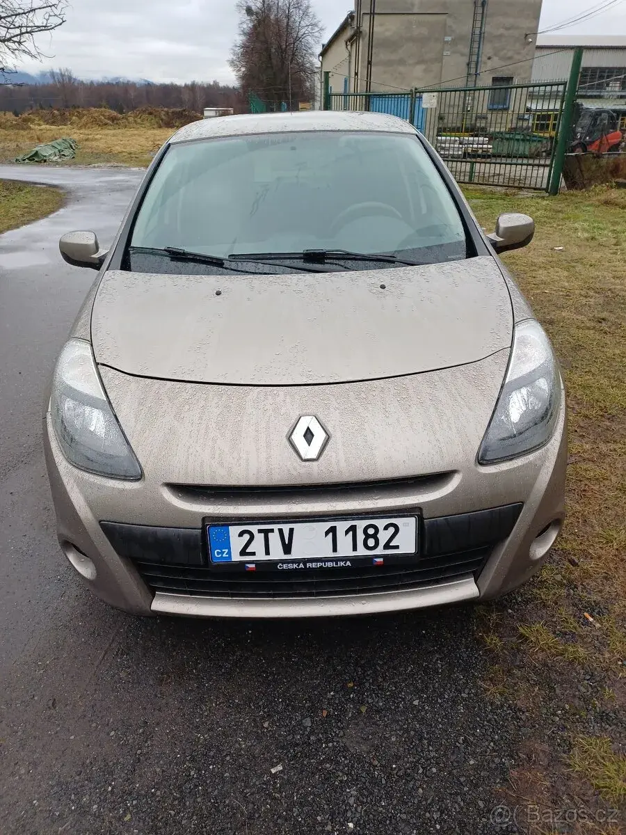 Renault Clio – 2009, 175 000 km