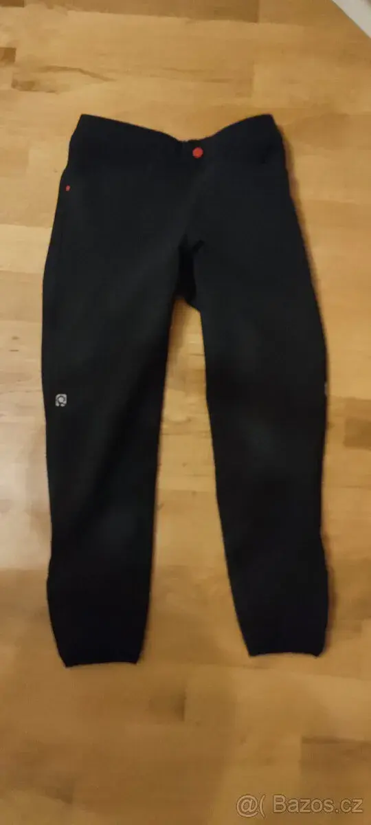 černé softshell kalhoty Reima vel. 122