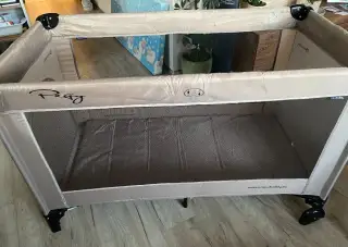 Cestovní dětská postýlka NEWBUDDY