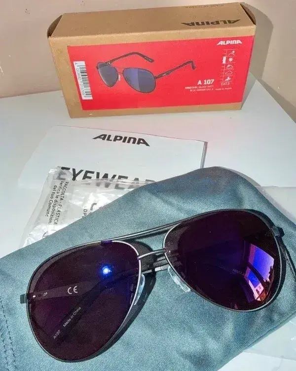 Sluneční brýle Alpina A107 Black Matt Blue Mirror Cat. 3