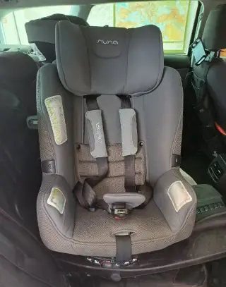 Otočná autosedačka Nuna prym 40-105 cm, max18 kg