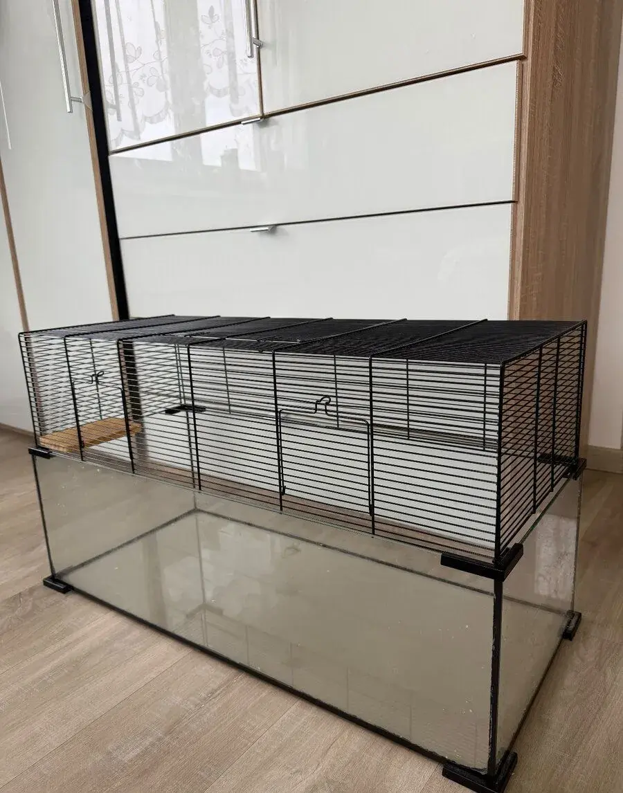Klec se skleněným dnem 80x32x45 cm - použitá