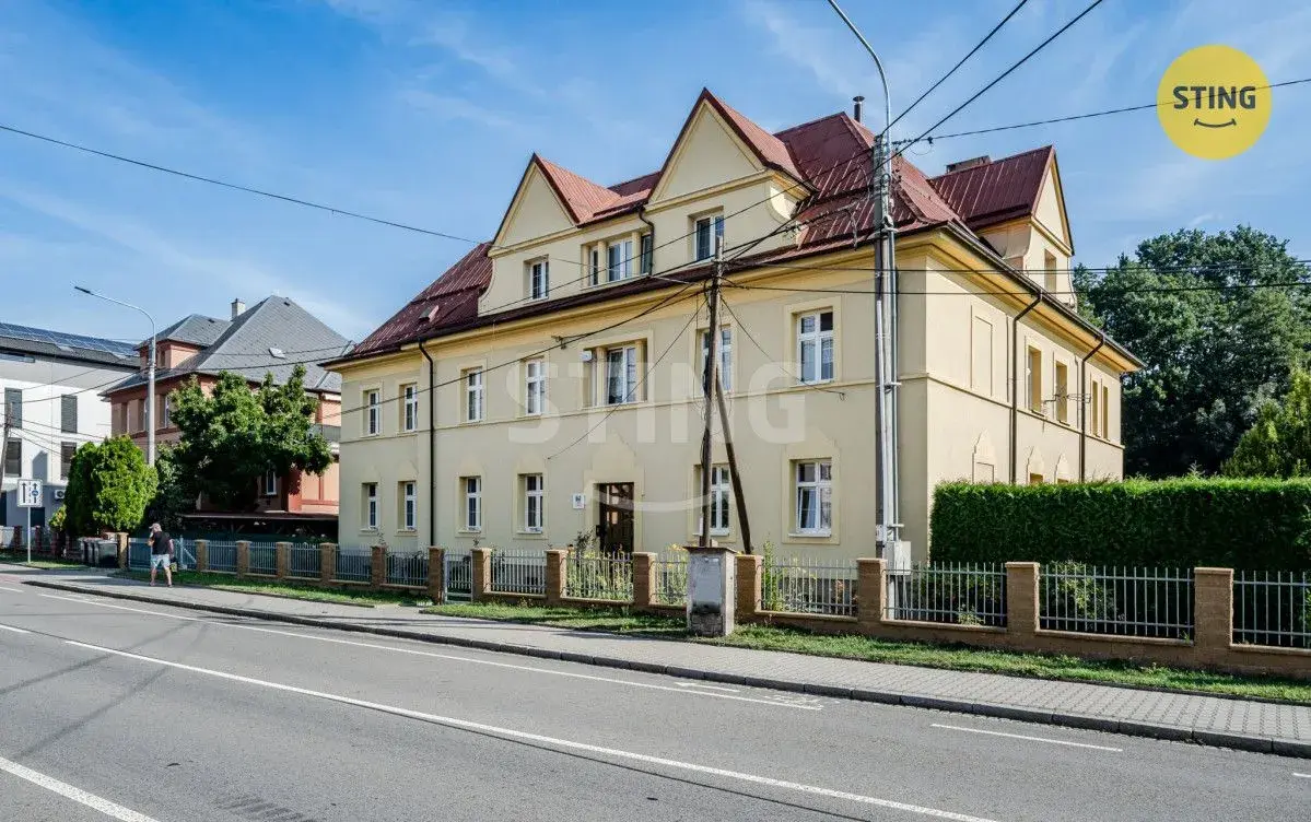 krásný prostorný byt 4+1, 136854