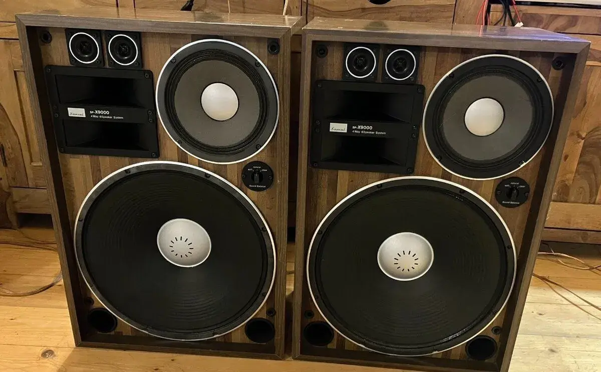 IKONICKÉ ČTYŘPÁSMOVÉ VINTAGE REPRO SANSUI SP-X9000 (ROK 1978