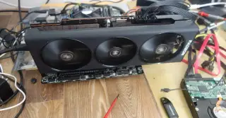 XFX Radeon RX 6800 16GB Speedster SWFT319 GPU - ARTEFAKTY