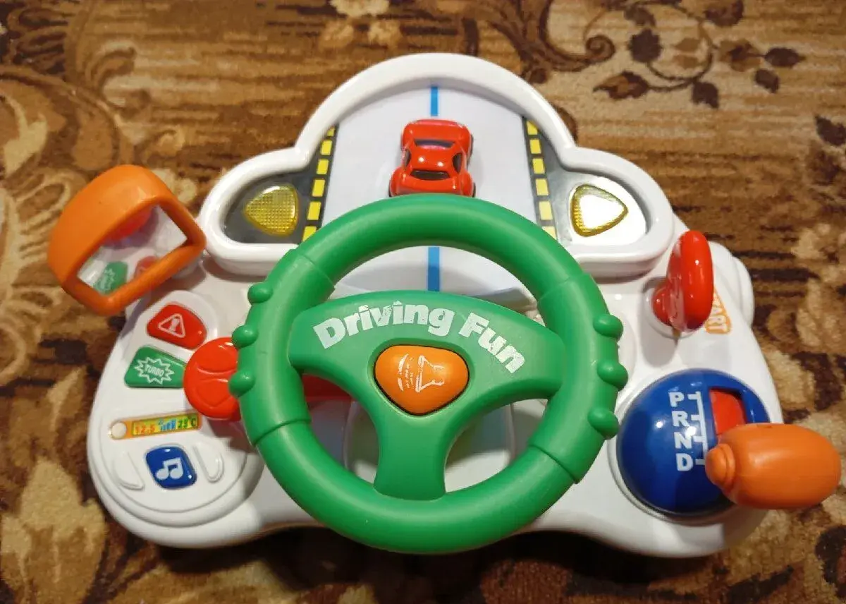 Interaktivní volant pro děti
