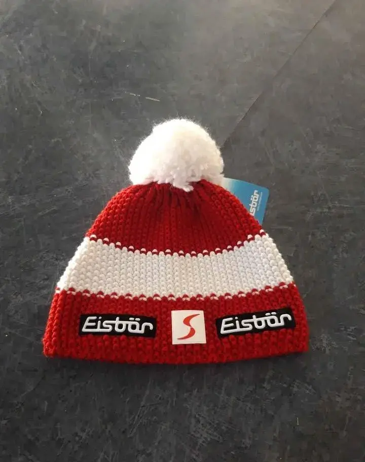 Zimní čepice Eisbär 999 Kč