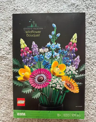 LEGO 10313 Kytice lučního kvítí