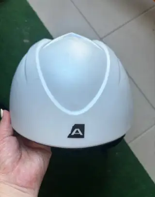 Přilba na snowboard nebo lyže