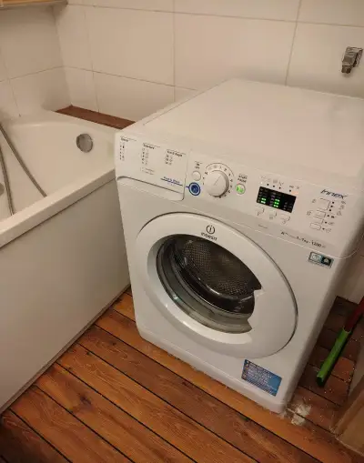 Pračka Indesit Innex až 7kg prádla