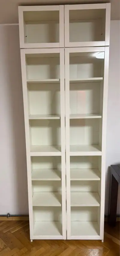 Prosklená skříňka