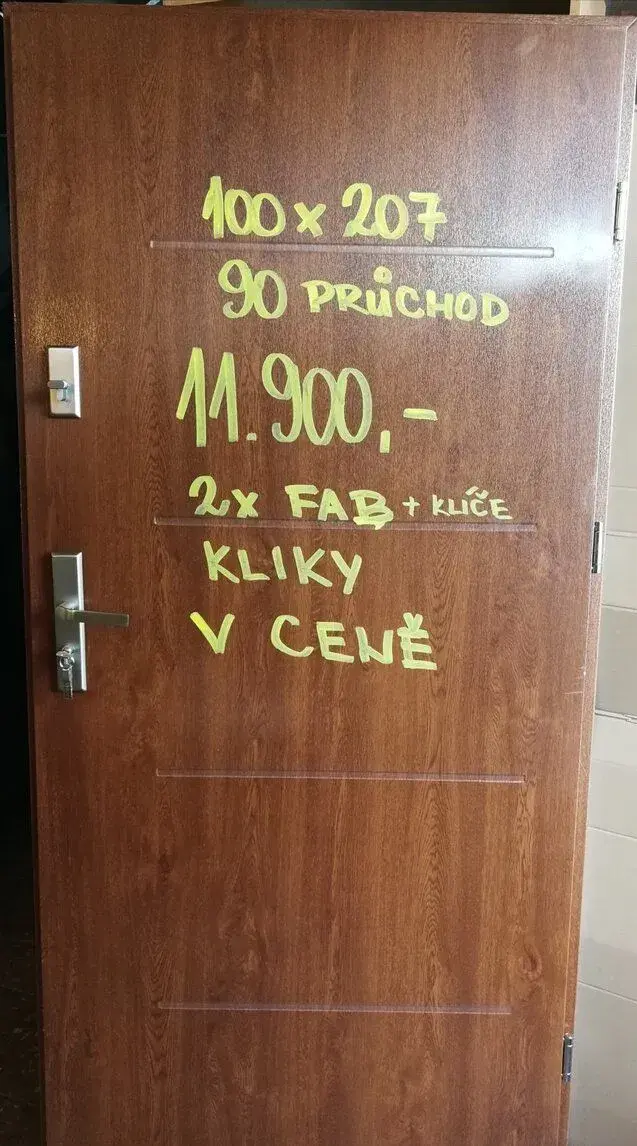 Dveře nové