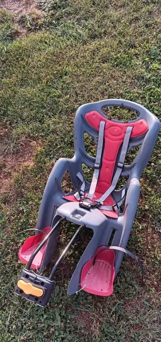 Dětská sedačka na jízdní kolo