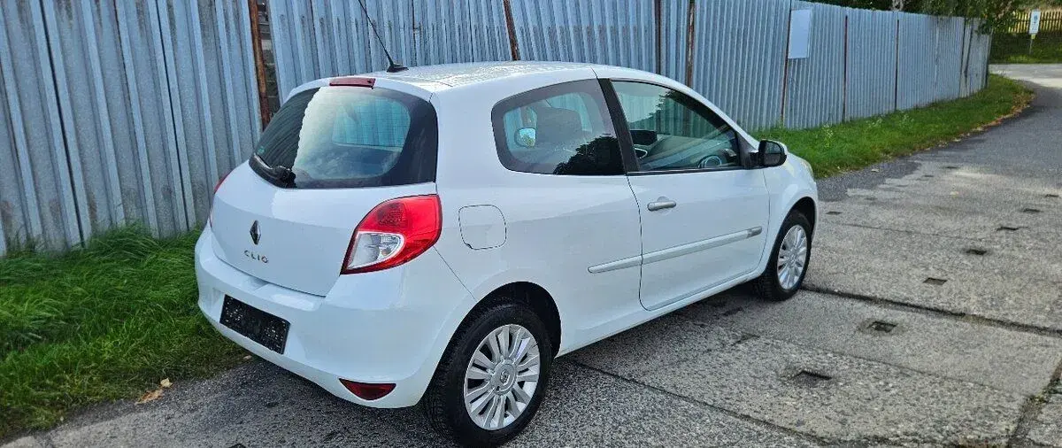 Renault CLIO – 2010, 192 860 km