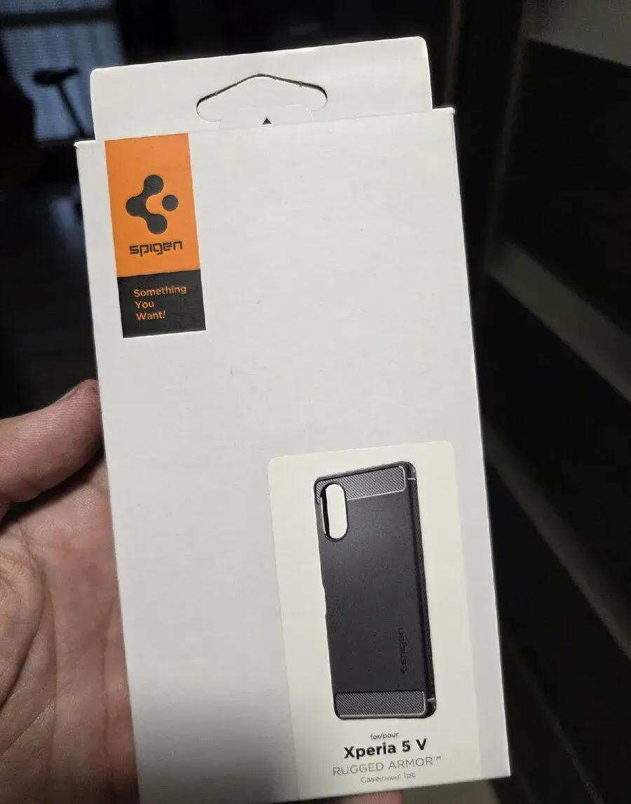Spigen Rugged Armor - Sony Xperia 5V