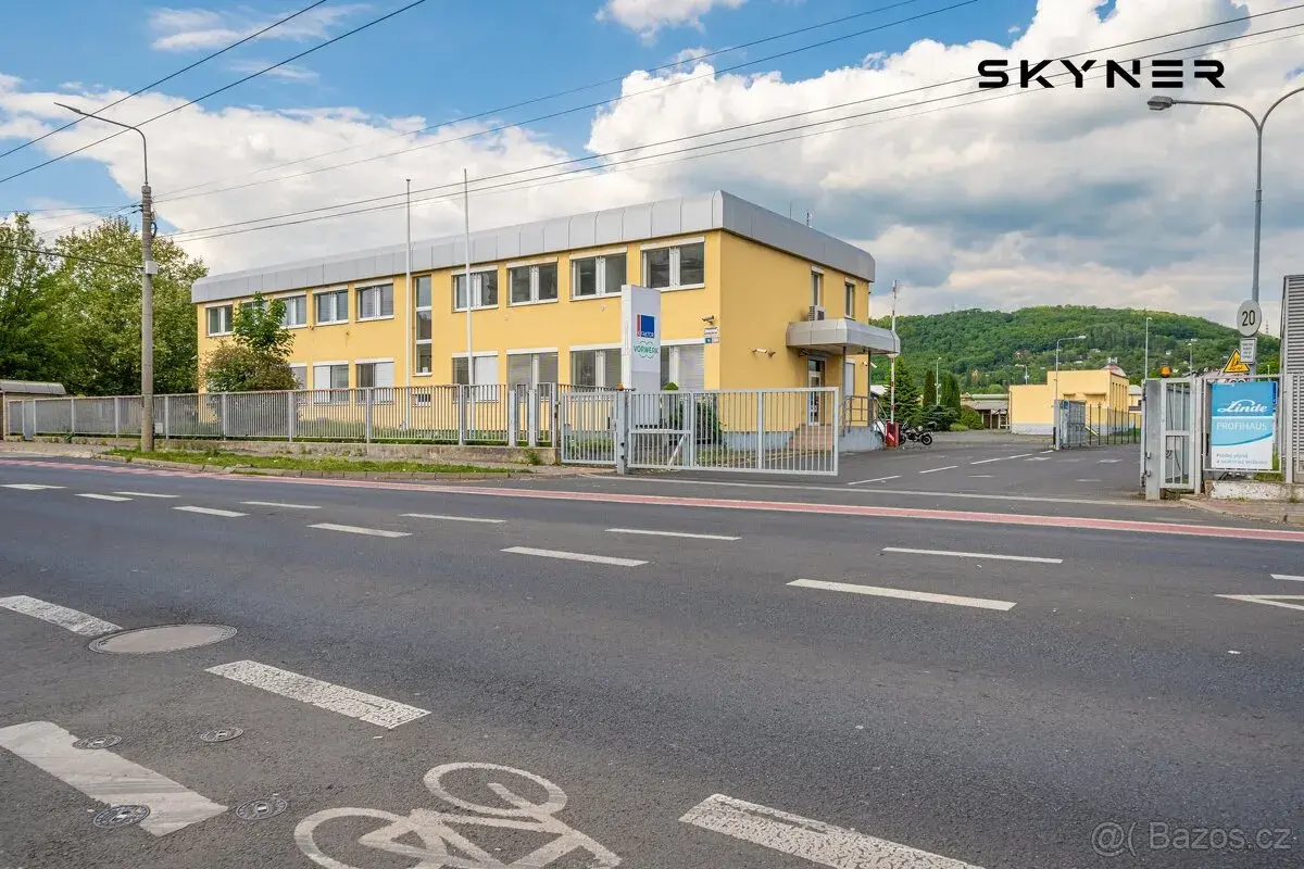 výrobní areál s celkovou plochou 15 000 m²,, ev.č. 01275