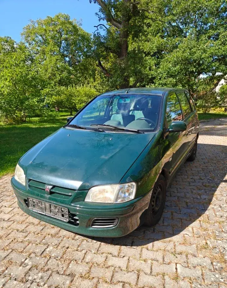 Mitsubishi Space