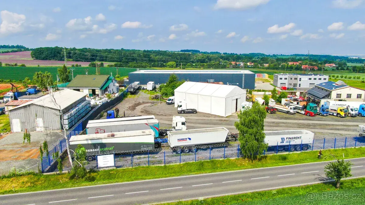Prodej skladového prostoru 15422 m² Strančice - Všechromy