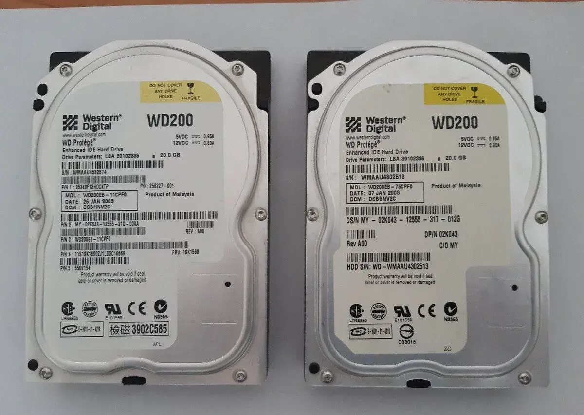 Retro HDD 2ks Western Digital WD200, 20GB, funkční