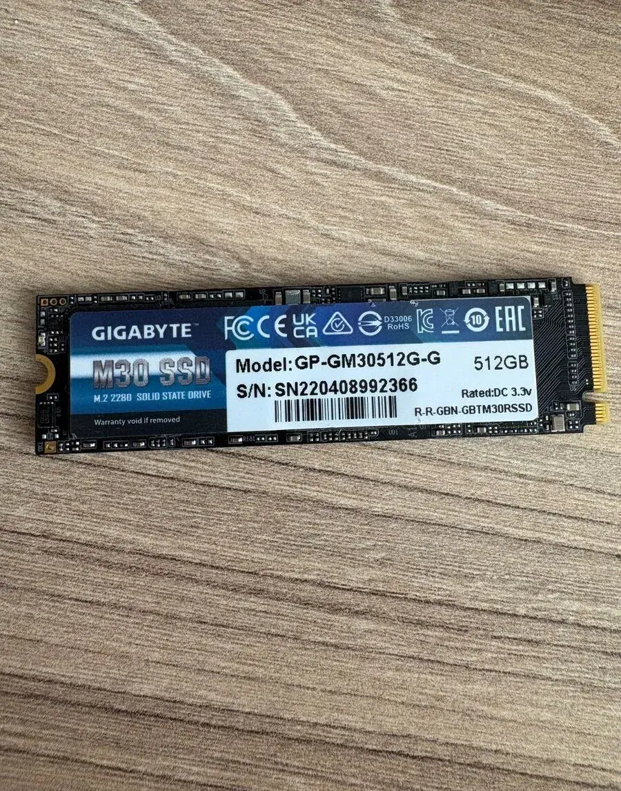 Gigabyte M30 512GB NVMe SSD – 100 %, pouze 6 hodin