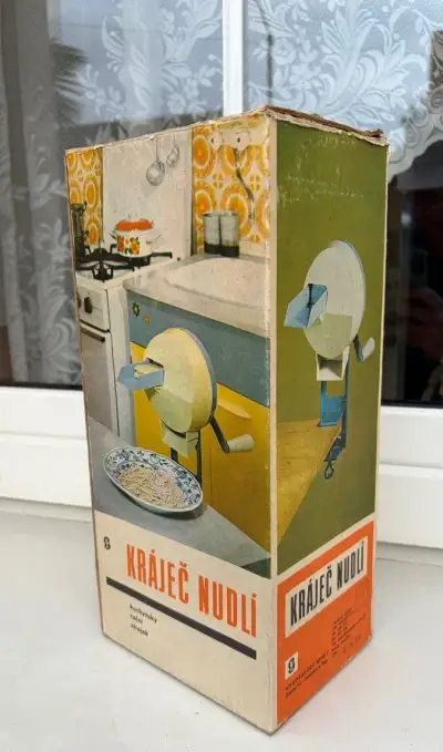 Retro kráječ