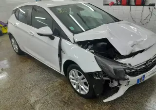 Opel Astra – 2016, 104 930 km