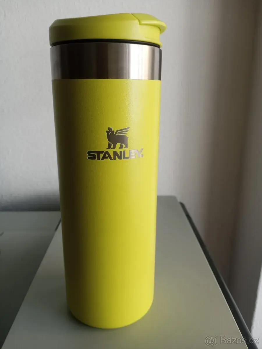 Nevyužitý termohrnek Stanley Aero light