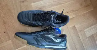 Sálové kopačky Joma, nové, vel. 42,5 (27,5cm)