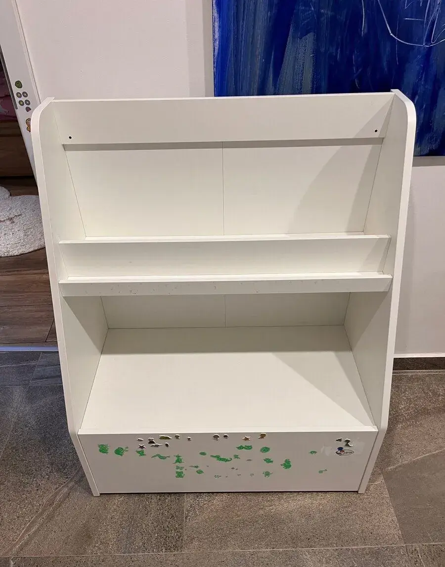Ikea Bergig, dětská knihovna