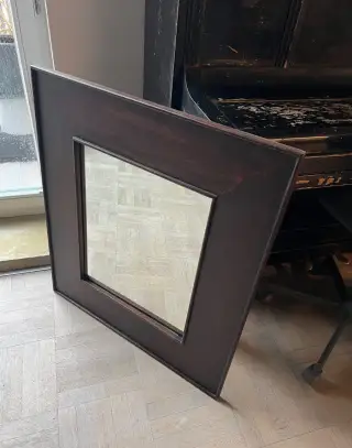 dřevěné designové zrcadlo