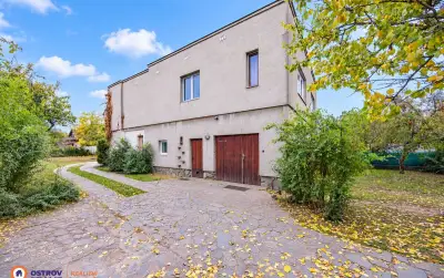 Prodej, vícegenerační rodinný dům s garáží, pozemky 928 m2,