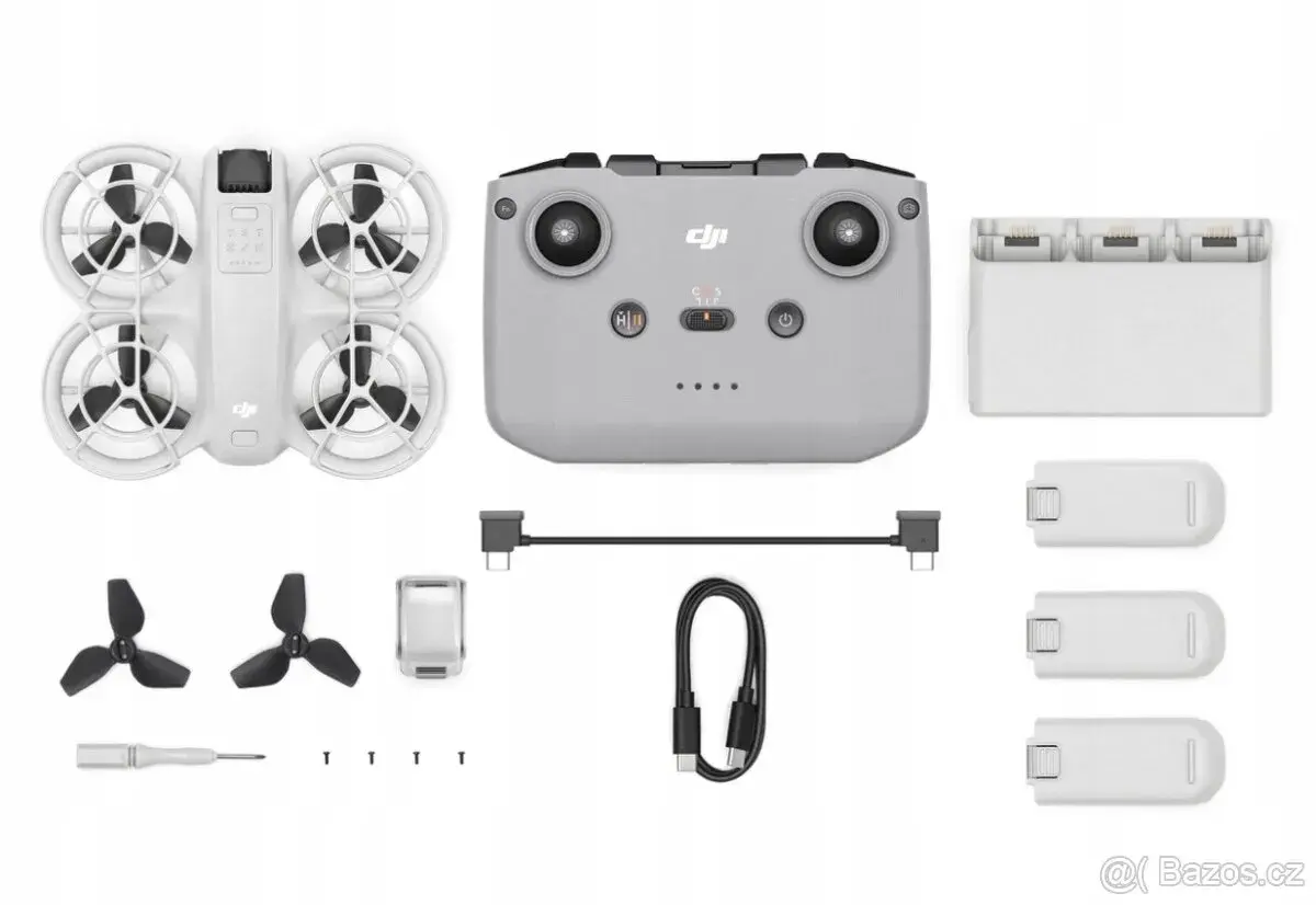 DJI Neo Fly More Combo