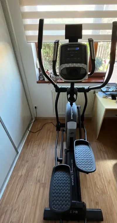 Eliptický Trenažér NordicTrack 7.5
