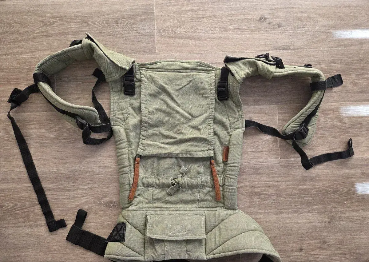 Be Lenka 4ever Neo – ergonomické nosítko, zelené