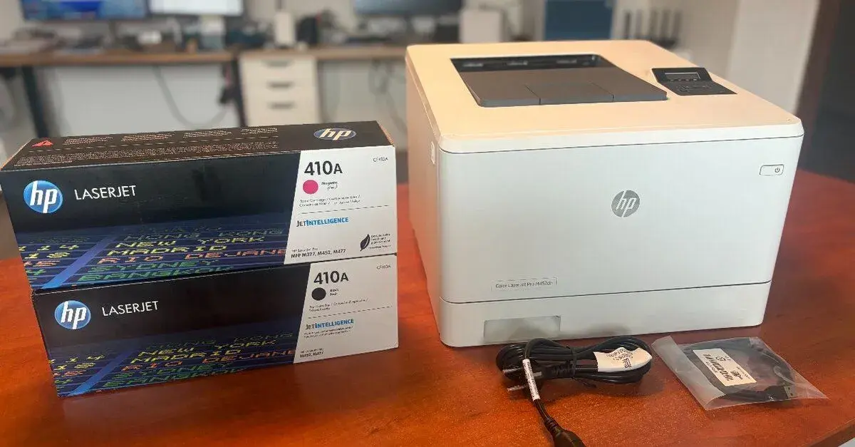 Tiskárna HP Color LaserJet Pro M452dn + dva nové tonery HP