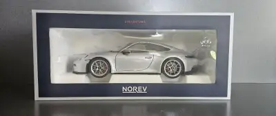 Norev Porsche 911 GT3 touring 992.1